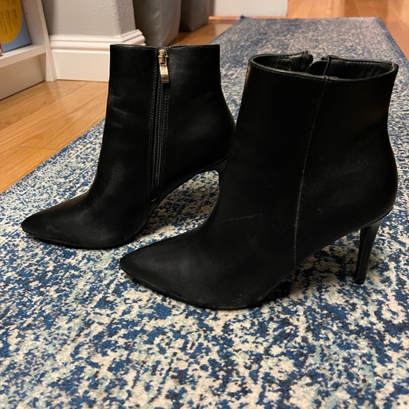 Lulus Stiletto Bootie - Picture 3 of 7